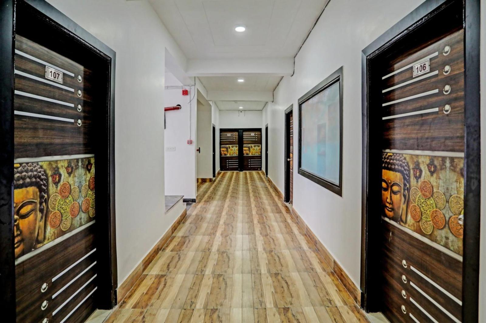 Hotel King Plaza Near Delhi Airport Neu-Delhi Exterior foto